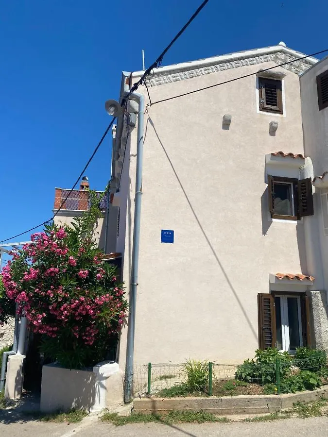Vita Vacation Home Ustrine